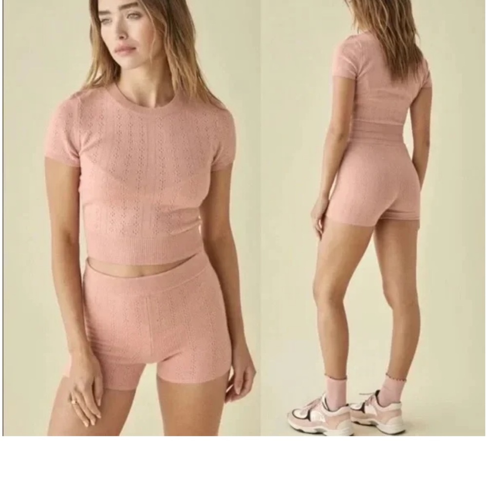 Reformation Villa Cashmere shorts Set - in Pink
